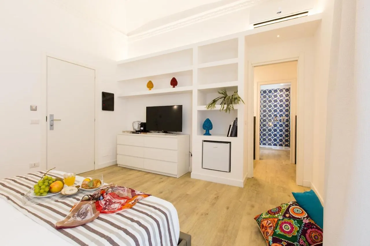 Palermo In Suite Aparthotel 4*,